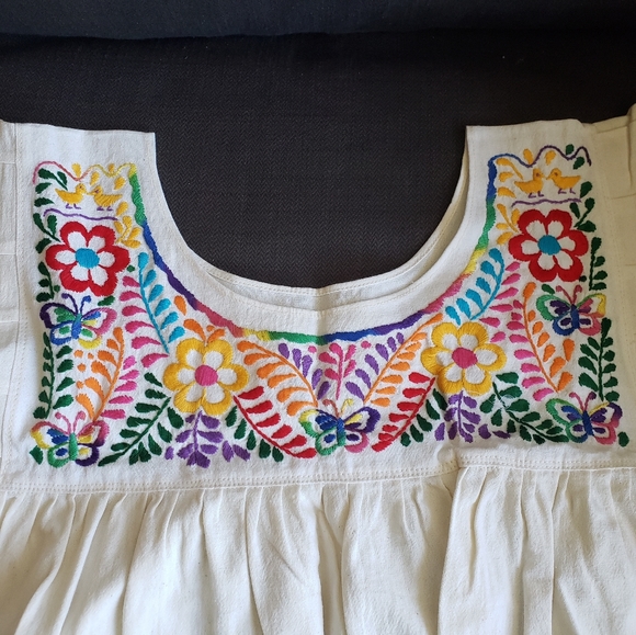 Embroidered long frock with pockets - Picture 2 of 6